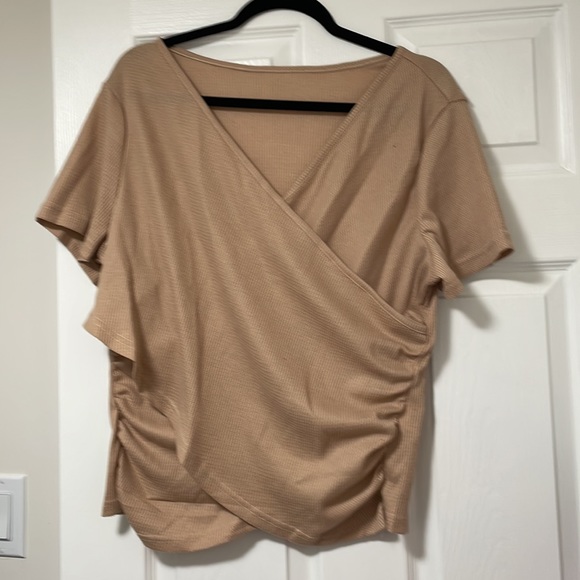 Pinkish/cream wrap tee -new still in package - Picture 2 of 2